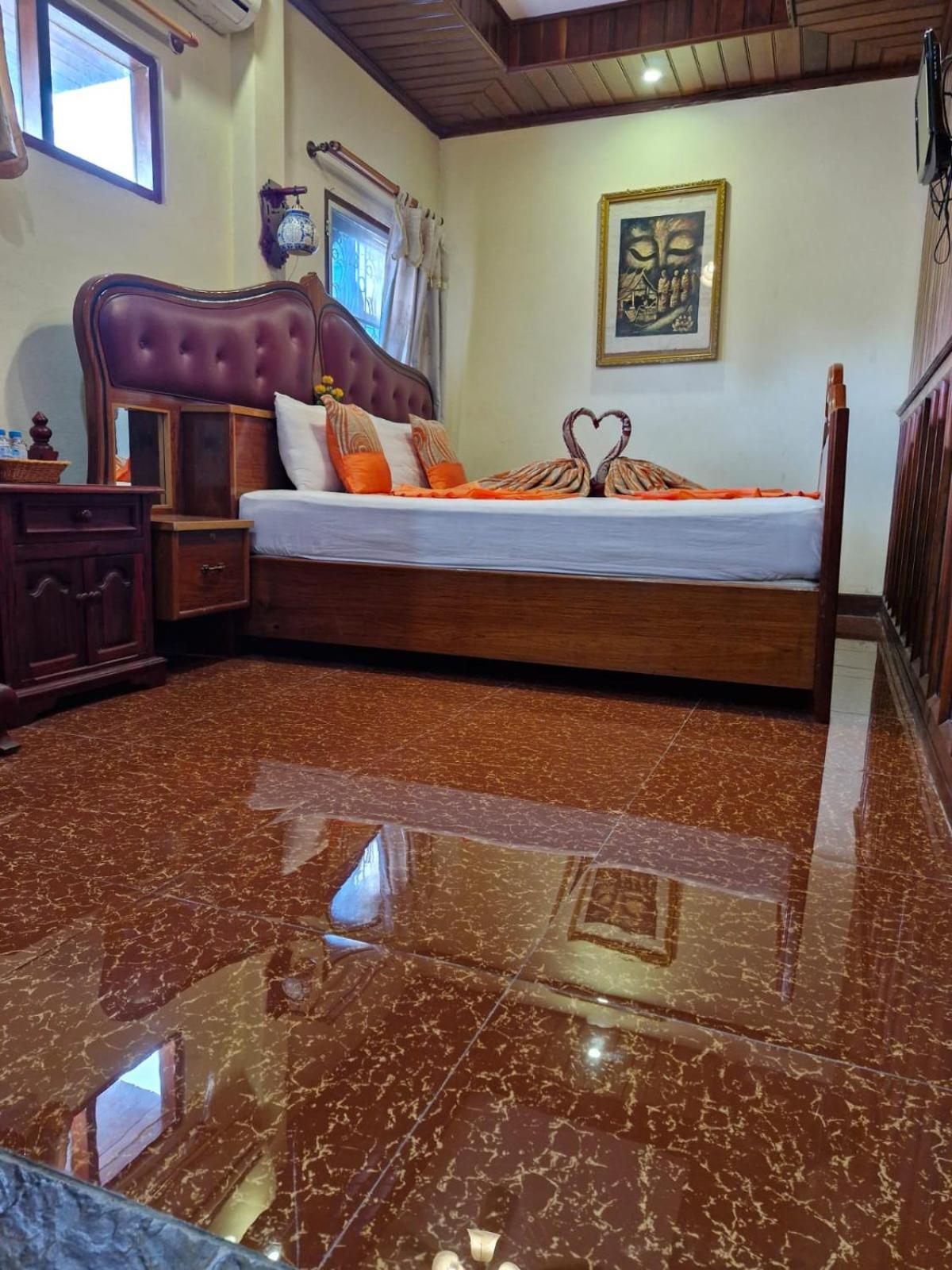 Sakura Wood House Hotel Luang Prabang Eksteriør billede