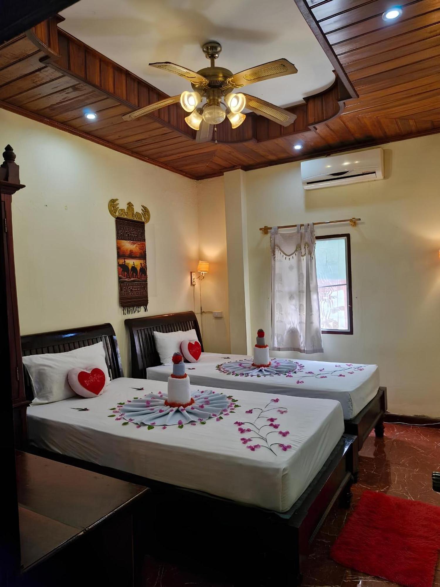 Sakura Wood House Hotel Luang Prabang Eksteriør billede