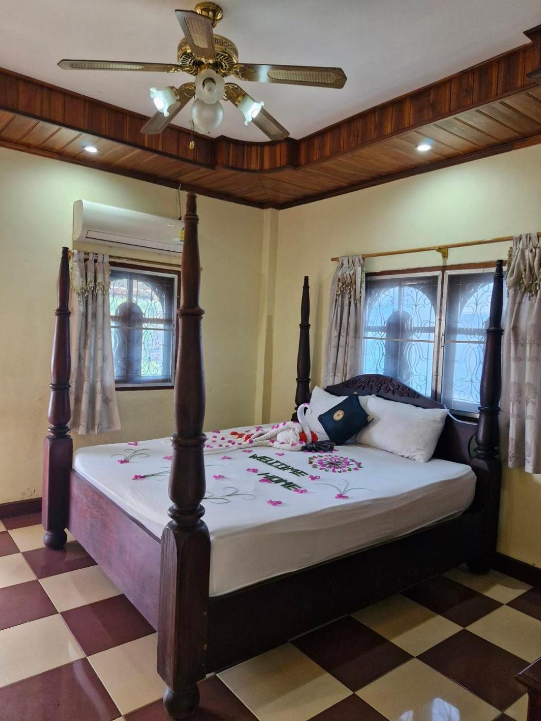 Sakura Wood House Hotel Luang Prabang Eksteriør billede